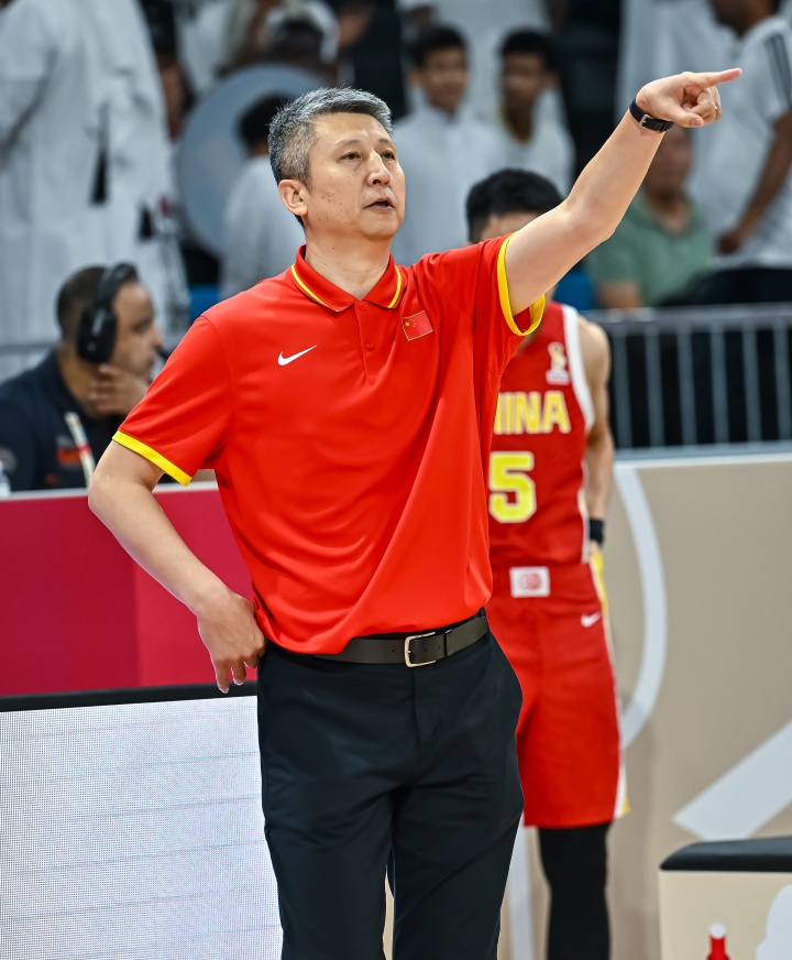 解说：输了就是输了何况是输这么多 别找借口和理由了 下课吧